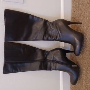 High heels leather boots